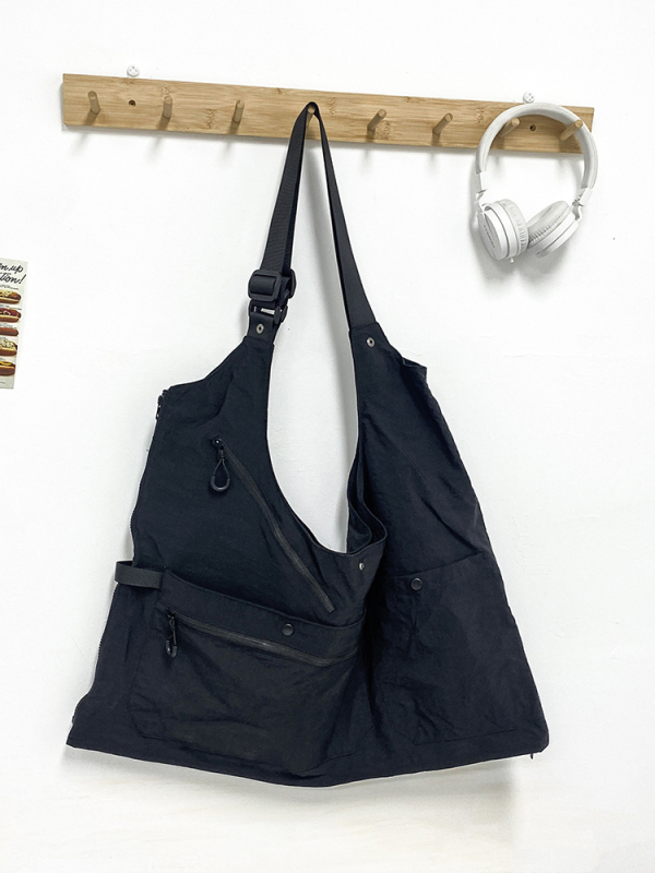 Vyriška pečių rankinė, nailonas, miesto minimalistinis stilius, 2024 m. pavasaris, laisvalaikio kelionės