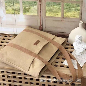 Чанта Tote от платно в стил Urban Simplicity, вертикална квадратна форма, цип, вътрешен джоб за мобилен телефон, подплата от полиестер-памук, външен джоб