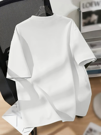 Μπλουζάκι με εκτύπωση χειλιών, Α-σχήματος σιλουέτα, μικρή λαιμόκοψη, Mercerized ύφασμα, Άνοιξη 2025