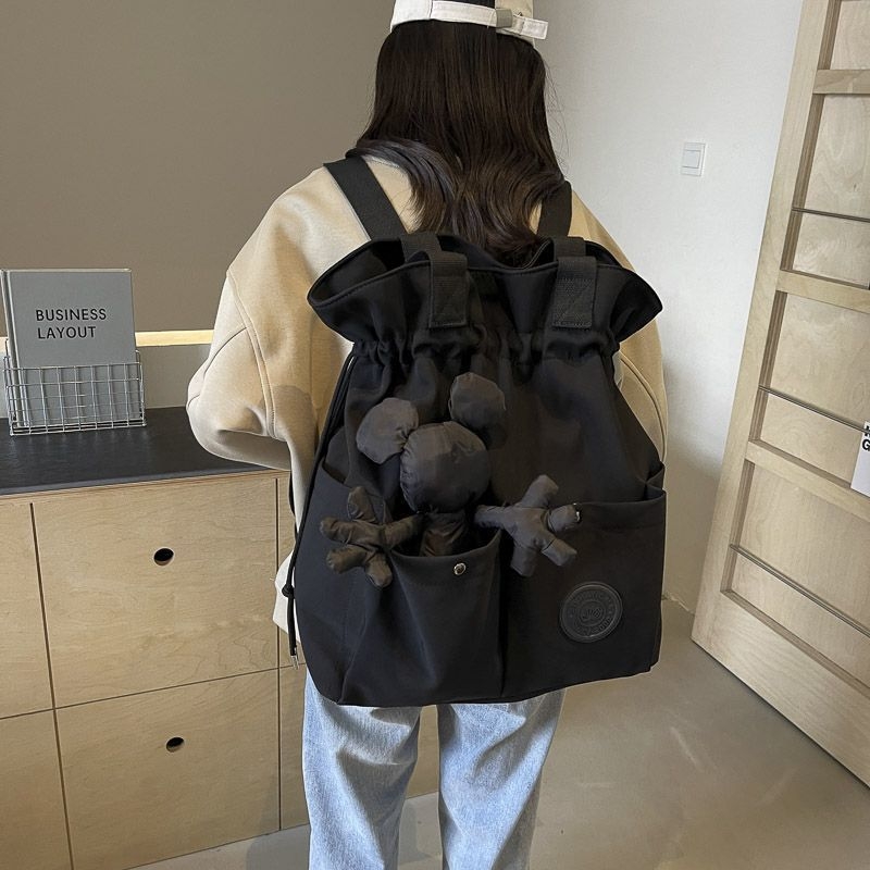 Hátizsák húzózsinóros nyitású, poliészter külső és nejlon bélés, Qi Han márka, ideális üzleti utakra, 2018 tavasz kiadás.