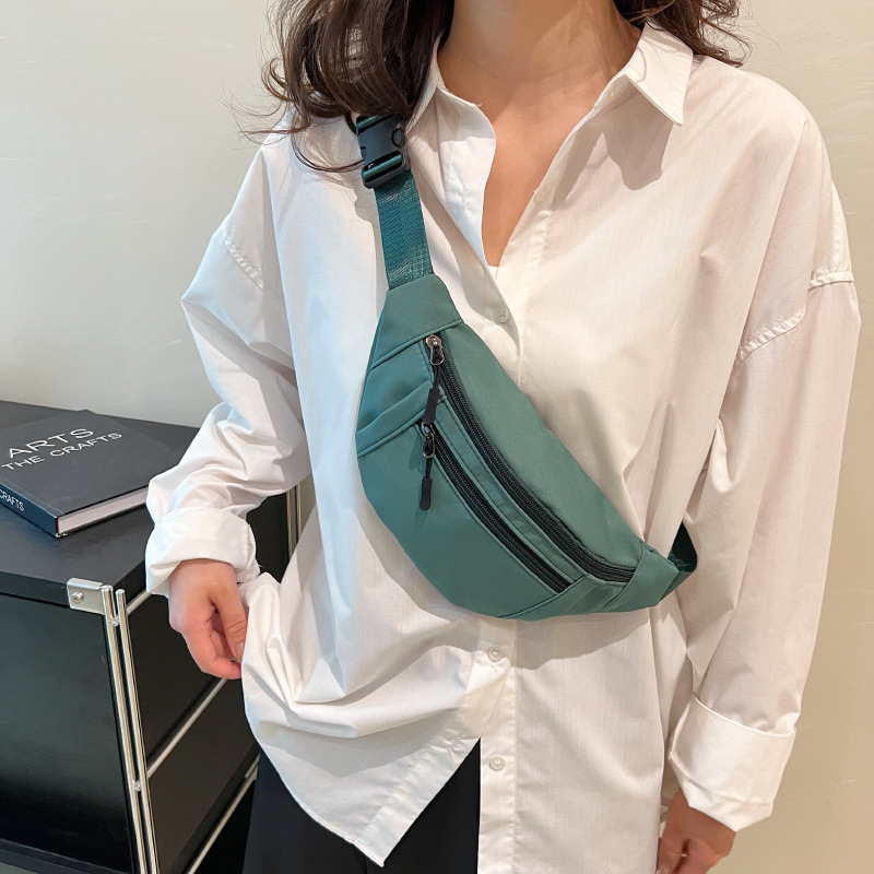 Drobės kompaktiška rankinė per petį — mišraus stiliaus estetika, medžiaga drobė, 2018 m. pavasaris, užtrauktuko uždarymas, tinkama laisvalaikio kelionėms