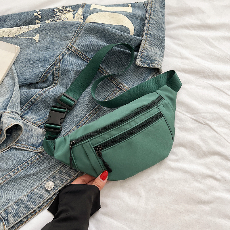 Drobės kompaktiška rankinė per petį — mišraus stiliaus estetika, medžiaga drobė, 2018 m. pavasaris, užtrauktuko uždarymas, tinkama laisvalaikio kelionėms