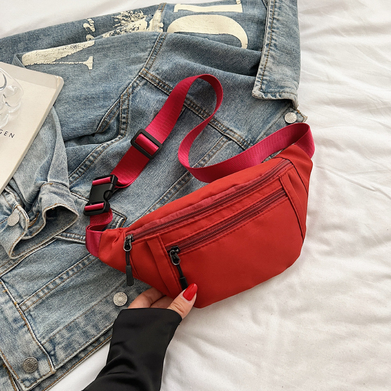 Drobės kompaktiška rankinė per petį — mišraus stiliaus estetika, medžiaga drobė, 2018 m. pavasaris, užtrauktuko uždarymas, tinkama laisvalaikio kelionėms