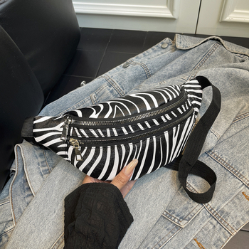 PU crossbody krepšys su zebro raštu, užtrauktukas, vidinė kišenė su užtrauktuku, poliesterio pamušalas, 2025 m. pavasaris
