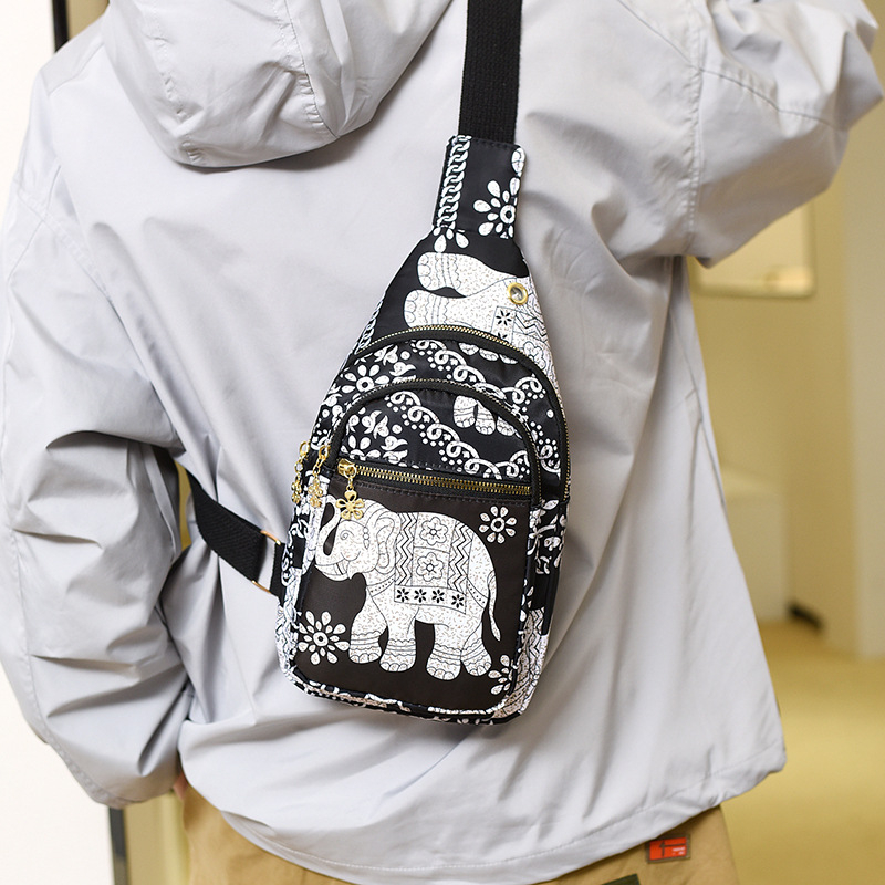 Vyrų krūtinės krepšys – nailonas; atsparus dėvėjimui; pamušalas poliesteris; pavasaris 2024; vyrams