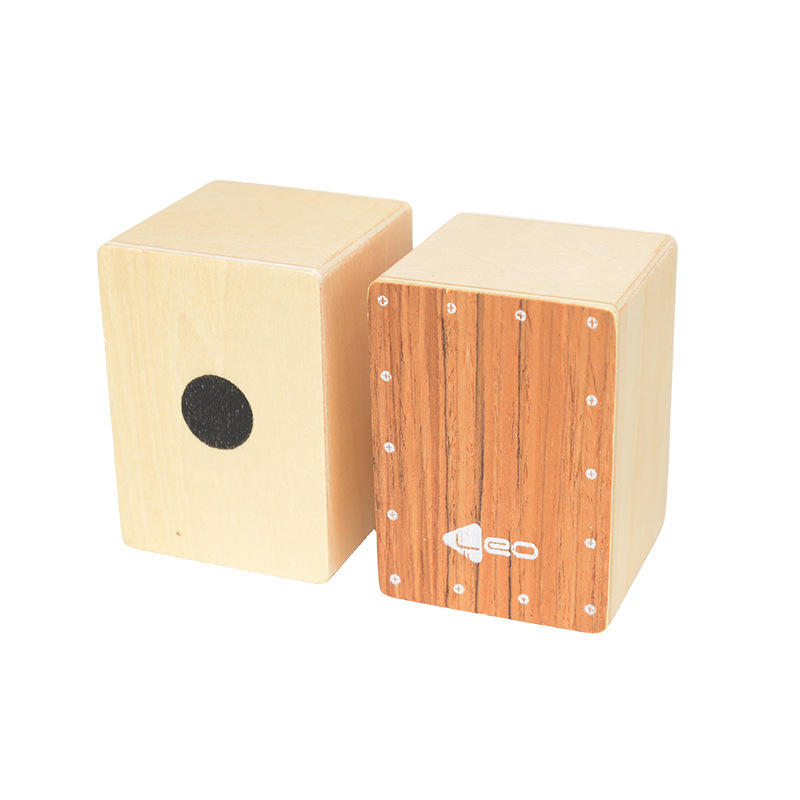 leo SH10 Μίνι Cajón – Ξύλινο κρουστό όργανο με άμμο, σετ με ξύλινο σωλήνα άμμου και άμμο-αβγό, συσκευασία: σακούλα PE + χαρτοκάρτα