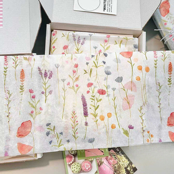 Įvyniojimo popierius – Vasaros gėlių serija (Jade Maple); Prekės ženklas: Jade Maple; Pakuotės lygis: Jade Maple; Medžiaga: Kita; Meistrystė: Kita