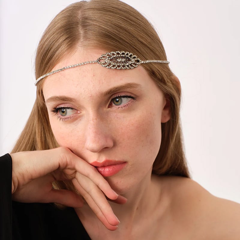 Ekstravaganta ģeometriska rhinestone matu ķēde — materiāls: rhinestones; stils: eksotisks; apstrādes tehnoloģija: elektroplātēšana; iepakojums: atsevišķi iepakots