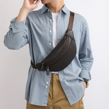 Férfi bőrből készült Chest bag, első réteg szarvasmarha bőrből, poliészter bélés, 2025 nyár, mindennapi használat