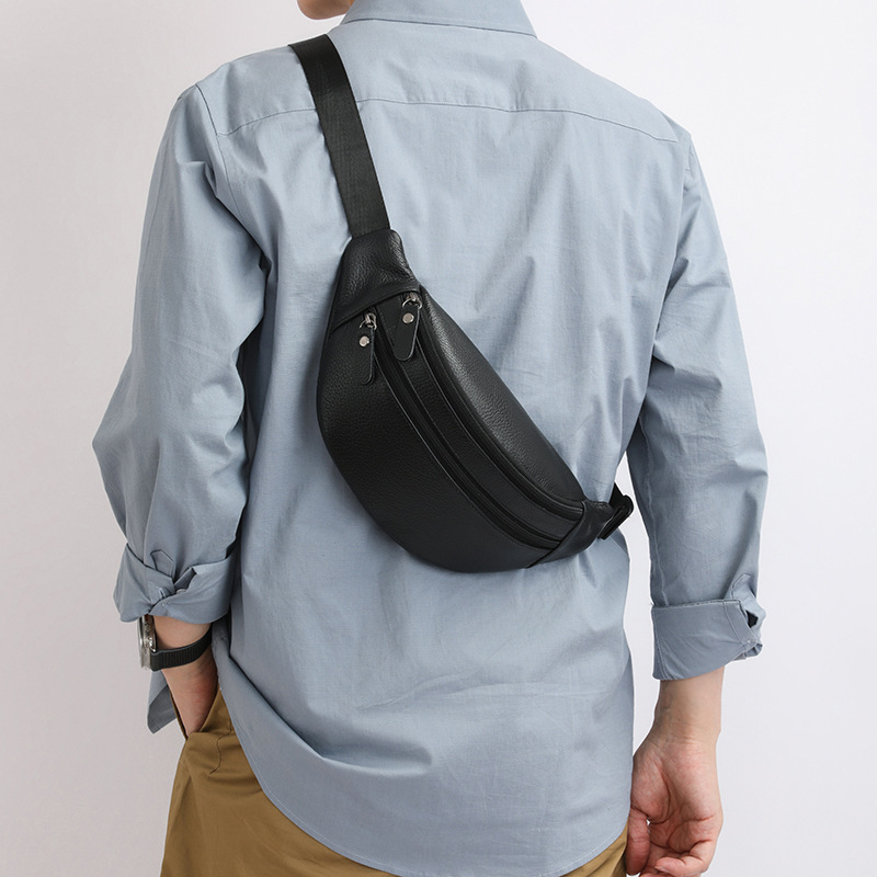 Férfi bőrből készült Chest bag, első réteg szarvasmarha bőrből, poliészter bélés, 2025 nyár, mindennapi használat