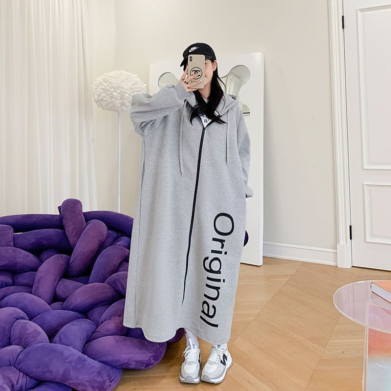 Дълъг дебел поларен кардиган с качулка, свободна кройка, цип, полиестер-памук състав (90–95% полиестер, <30% памук)