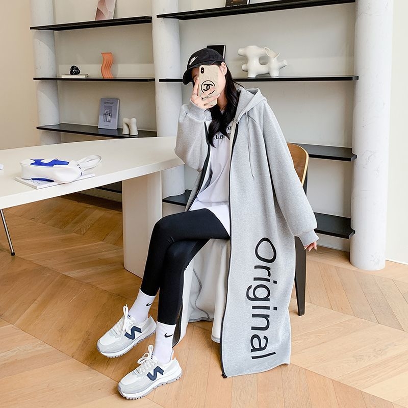 Дълъг дебел поларен кардиган с качулка, свободна кройка, цип, полиестер-памук състав (90–95% полиестер, <30% памук)