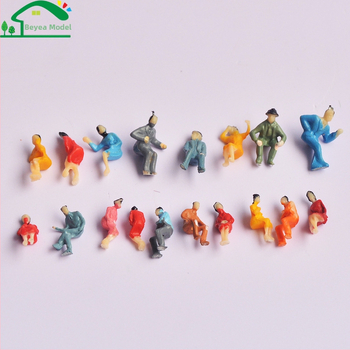 Миниатюрен модел на персонаж • пластмасов материал • статичен модел • опаковка в мрежеста торба • персонализиране на проби