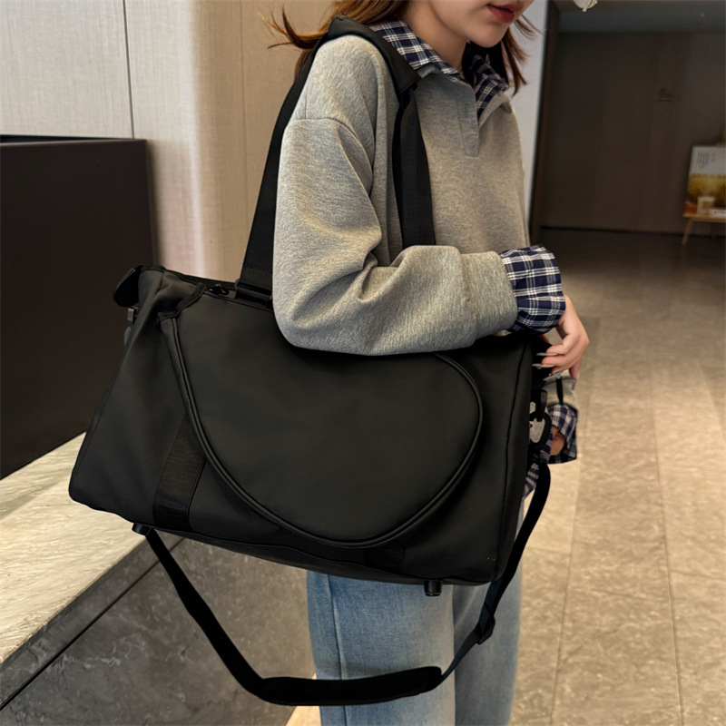 Badminton és teniszhez való sporttáska, nagy kapacitású 20-35L, Oxford anyag, légáteresztő és kopásálló, bélés poliészter