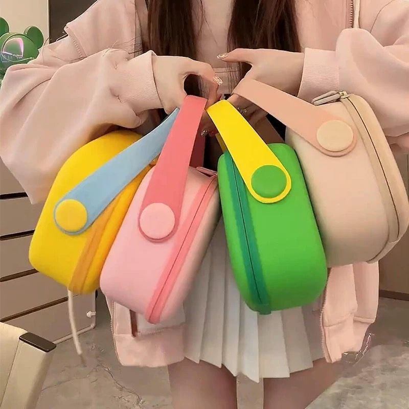 Oubao EVA vandeniui atspari kosmetikos ir higienos krepšys, nešiojamas kelionėms