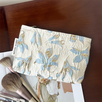 Козметична чанта с триизмерен релеф на цветя, цветен мотив, полиестер, подплата от платно, унисекс, с функция на съхранение