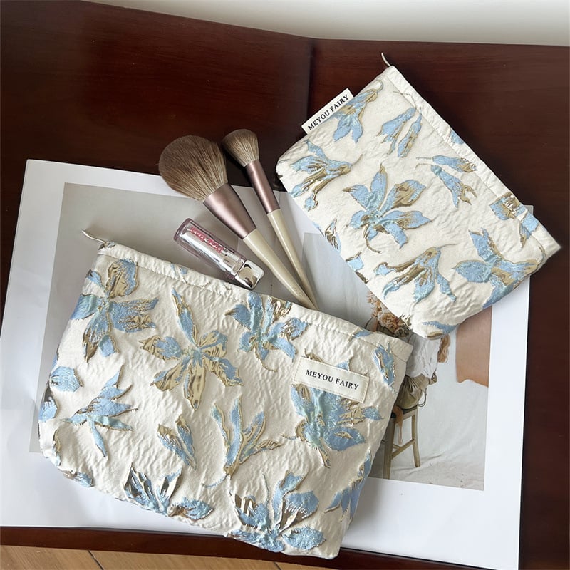 Козметична чанта с триизмерен релеф на цветя, цветен мотив, полиестер, подплата от платно, унисекс, с функция на съхранение