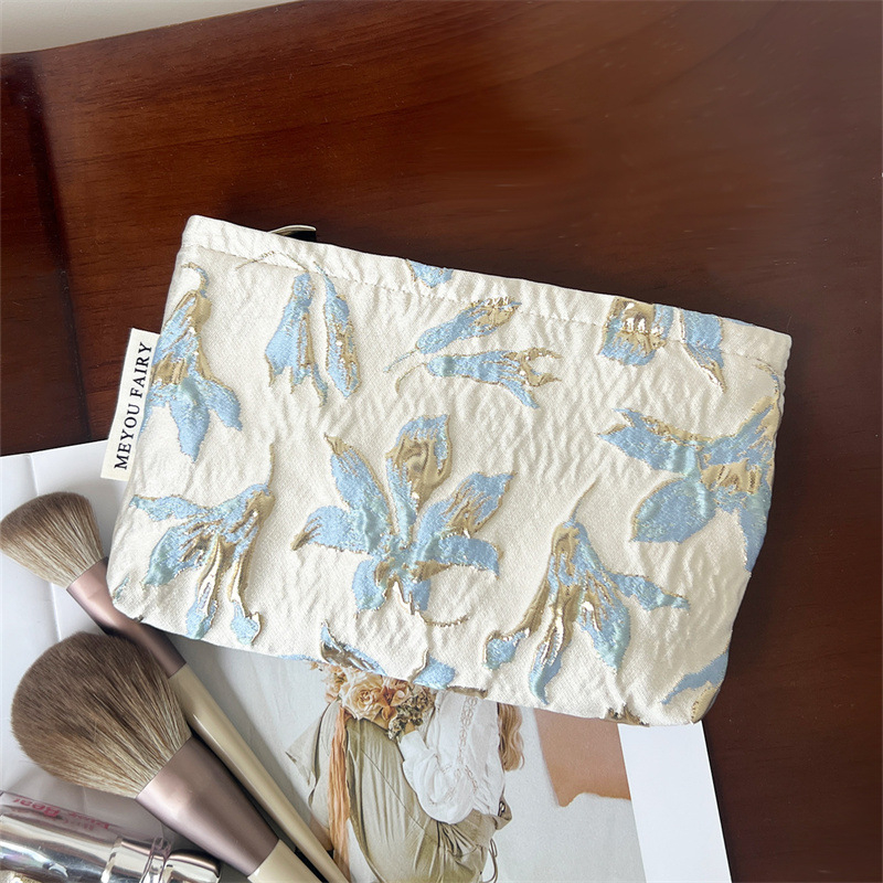 Козметична чанта с триизмерен релеф на цветя, цветен мотив, полиестер, подплата от платно, унисекс, с функция на съхранение