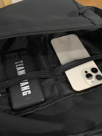 Sportos crossbody táska uniszex, nylon, utcai stílus, poliészter bélés, cipzárral záródó, belső cipzáras rekesz és telefontok, fedeles táska, BF181160, tavasz 2025