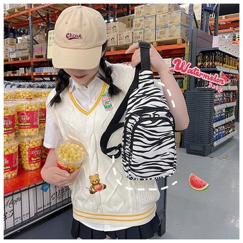 Vászon keresztpántos táska, utcai stílus, 2024 tavasz, cipzáras záródás, poliészter bélés, belső telefonzseb, belső patch zseb