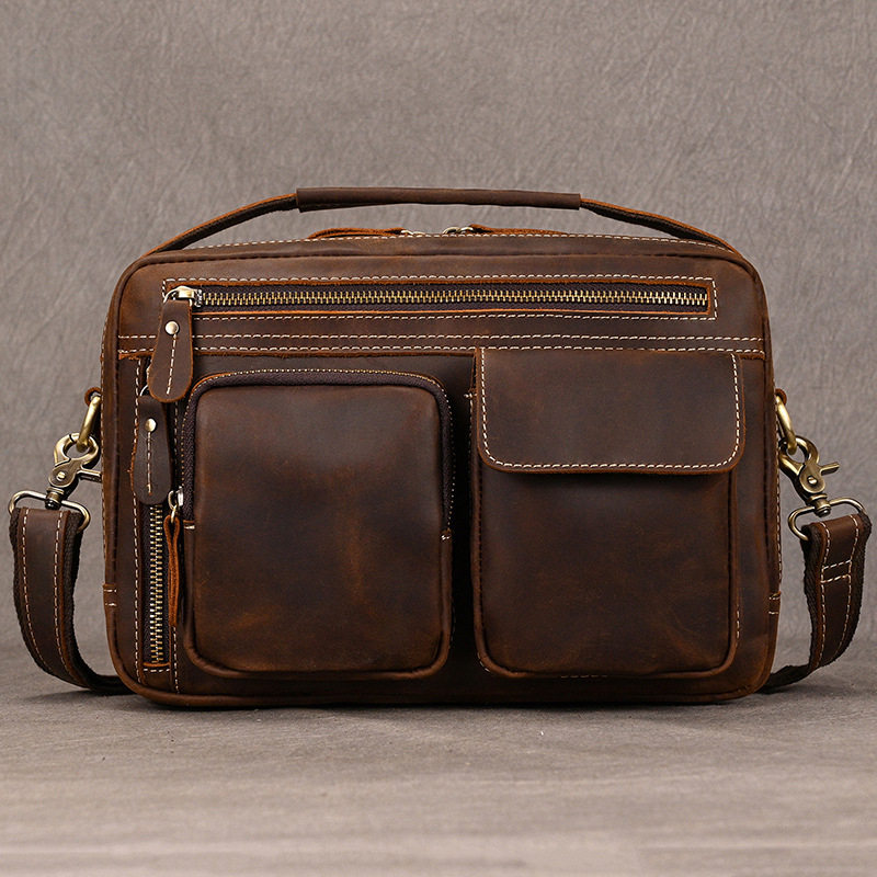 Vyrinė odinė per petį rankinė iš natūralios odos, pirmosios kokybės galvijų oda, poliesterio pamušalas, vienos spalvos dizainas, tinkama laisvalaikio kelionėms