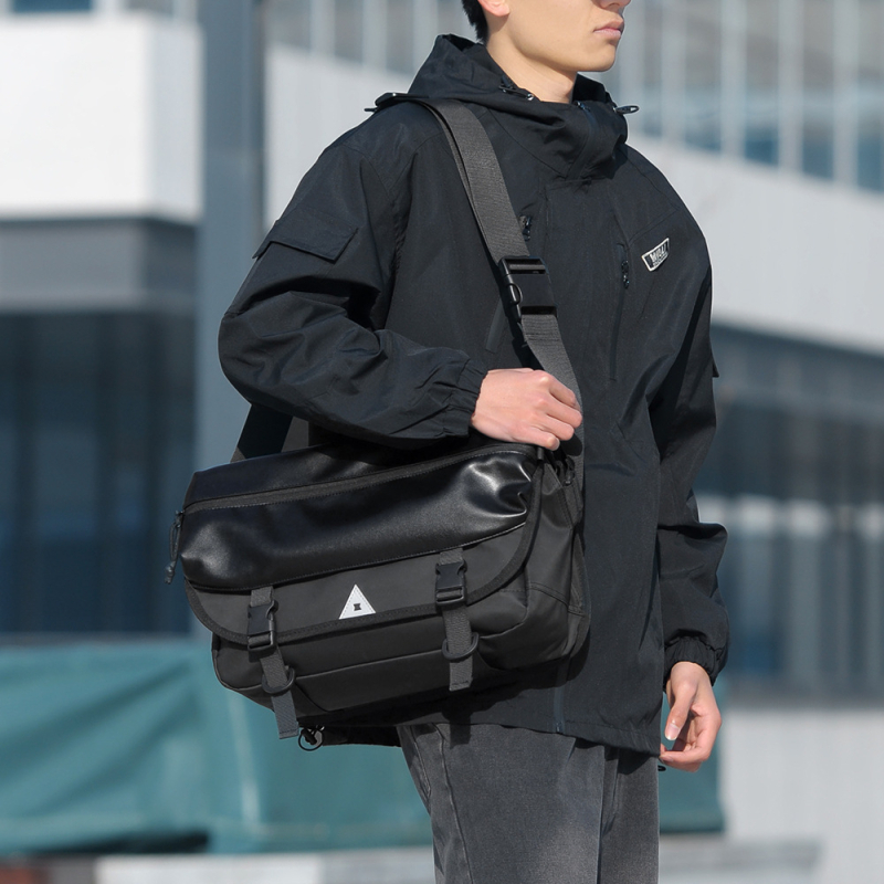 Férfi keresztpántos utazótáska - utazáshoz, ultra könnyű, mindennapi használatra (Tavasz 2025; Stílus: szabadidős utazás; Funkció: ultra könnyű; Alkalmas mindennapi használatra)