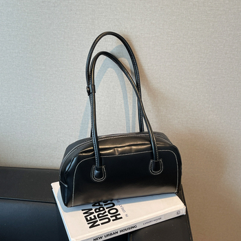 PU чанта във форма възглавница с цип, подплата полиестер, стил градска простота, ежедневна употреба, Пролет 2025