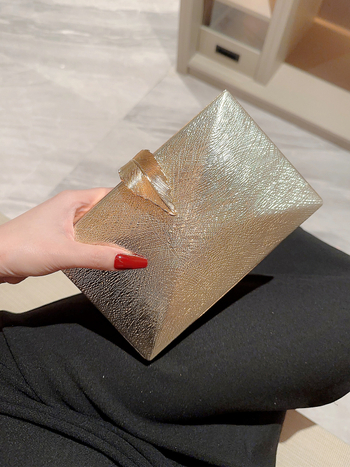 Δερμάτινη PU βραδινή τσάντα με αλυσίδα, οριζόντιου τετράγωνου σχήματος, κλείσιμο με λουκέτο και θήκη για κινητό