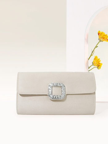 Βελούδινο βραδινό τσαντάκι, μικρή τετράγωνη τσάντα, οριζόντιο τετράγωνο σχήμα, άνοιγμα τύπου καπακιού, επένδυση πολυεστερική