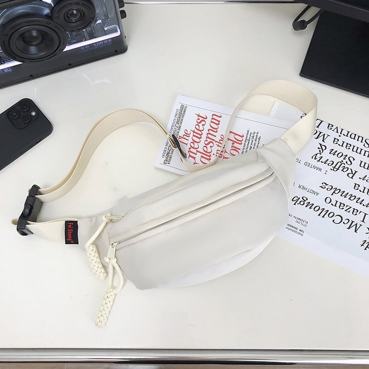 Nailona crossbody soma, rāvējslēdzējs, telefona kabatā, ielu modē, pavasaris 2025