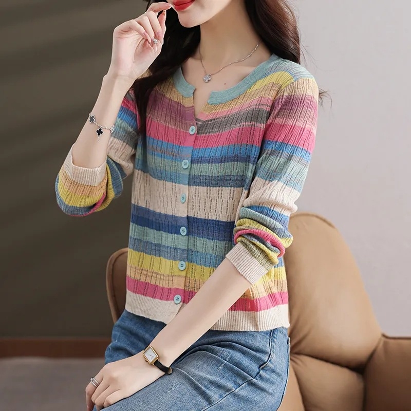Női csíkos kötött kardigán hosszú ujjú, pamut-poliészter keverék, egyszárnyú gombolás, normál hosszúság