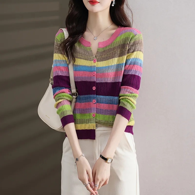 Női csíkos kötött kardigán hosszú ujjú, pamut-poliészter keverék, egyszárnyú gombolás, normál hosszúság