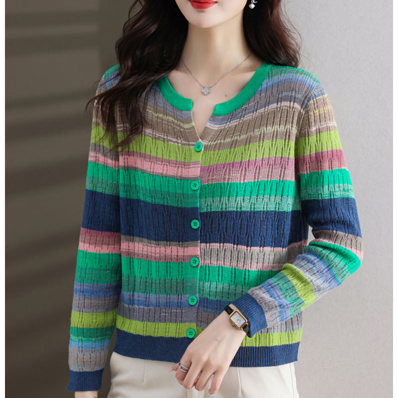 Női csíkos kötött kardigán hosszú ujjú, pamut-poliészter keverék, egyszárnyú gombolás, normál hosszúság