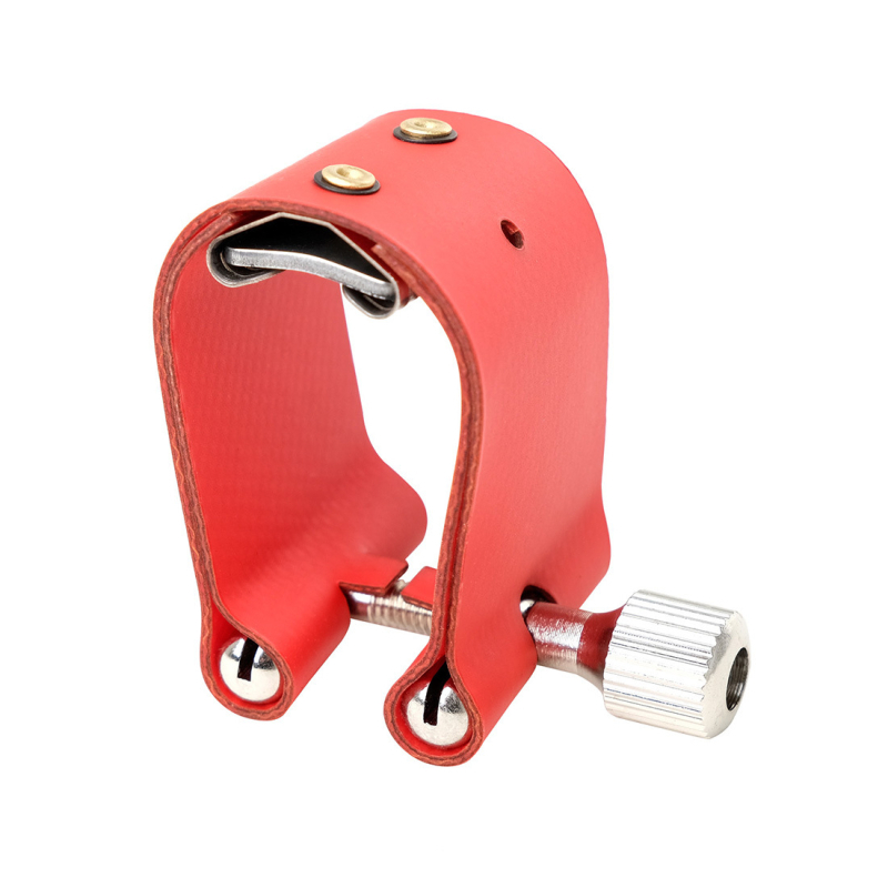 ND194: Saxofon kiegészítő – Bőr U-formájú klipsz fém alkatrészekkel; átlátszó dobozos csomagolás.