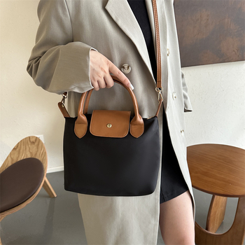 Дамска PU кофа чанта, стил Urban Simplicity, отваряне с цип, полиестерна подплата