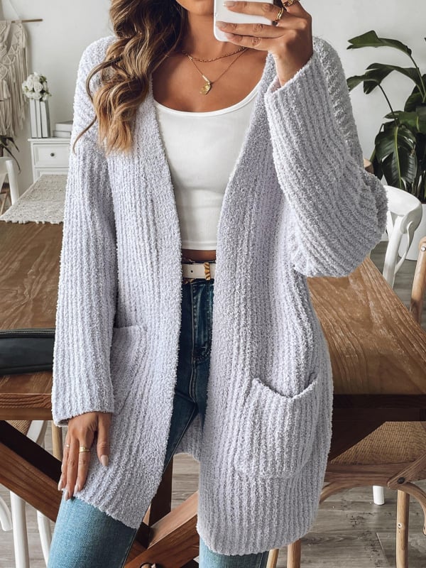 Cardigan damă din velur cu poliester, lungime medie, decolteu în V, mâneci lungi, design colaj
