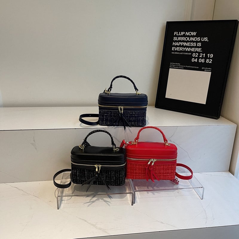 Unisex Crossbody soma, pletuma konstrukcija, horizontāls kvadrātformas, rāvējslēdzēja atvērums, poliestera oderde