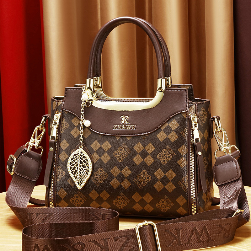 Moteriška crossbody rankinė, PVC medžiaga, daržovių krepšio stiliaus, vertikali kvadrato formos, užtrauktukas