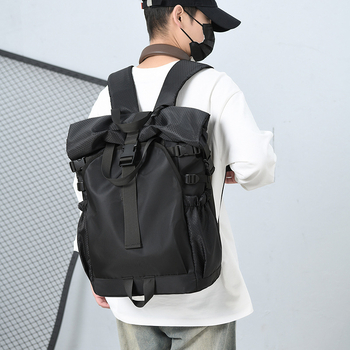 Σακίδιο για άνδρες – λειτουργικό για ταξίδια και υπαίθριες δραστηριότητες, νάιλον, χωρητικότητα 20–35 L, για φορητό έως 14 ιντσών, καμπύλοι ιμάντες ώμου