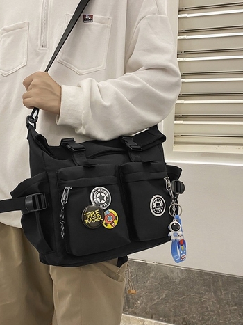 Unisex torba preko ramena u street stilu — najlon, horizontalni kvadratni oblik, otvaranje uz pomoć vrpce i kopče, skriven džep sa zipom