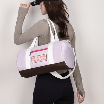 Krepšys per petį miesto paprastumo stiliuje, Oxford audinys, užtrauktukas, nailono įdaila, ovalo formos