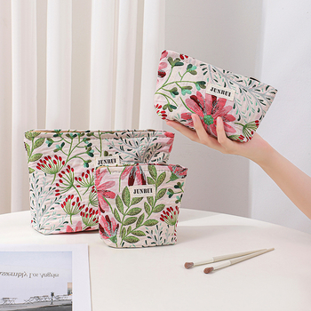 Чанта за козметика, Инста-стил, голям капацитет (материал: плат, флорален модел, подплата от платно, унисекс дизайн)