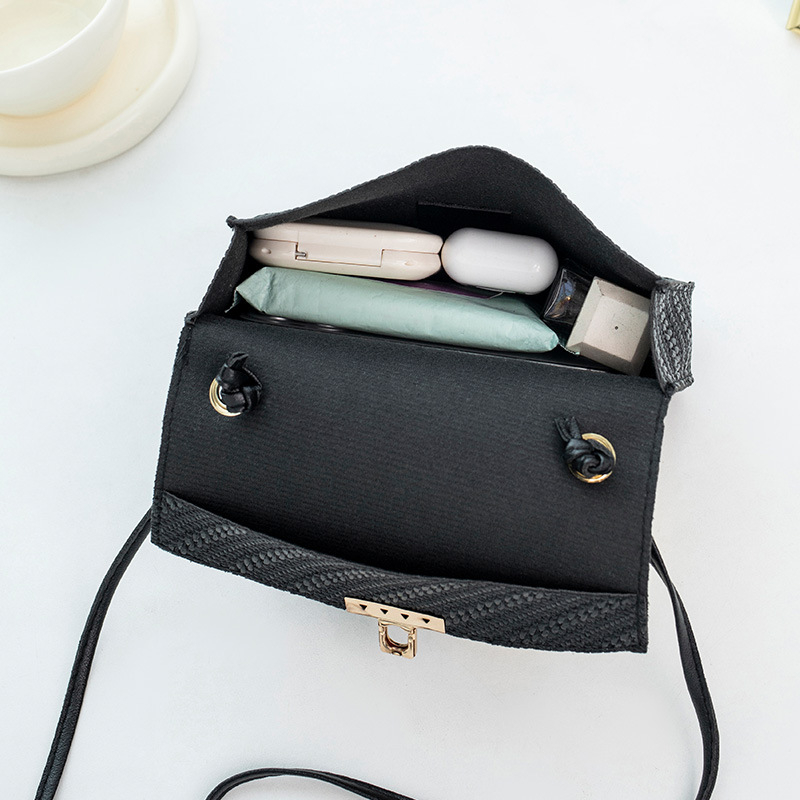 PU anyagú kis négyzet alakú női táska, záródás retesz, egy vállpánt, friss és édes stílus