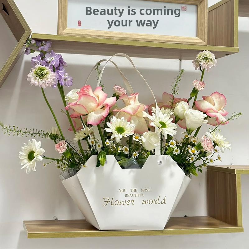 Kvetinová taška na darček pre kvety, v tvare srdca, z špeciálneho papiera, vhodná pre kytice a darčekové balenie.