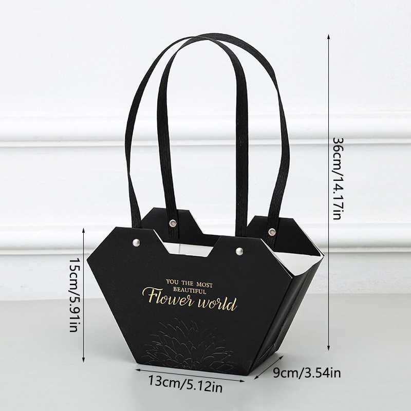 Торба за цветя и подарък със сърцевидна форма, от специална хартия, подходяща за букети и подаръчна опаковка.