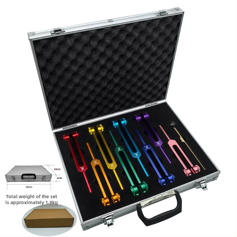 Комплект от осем tuning forks с активационни блокове; твърда алуминиева сплав; модел 136.1Hz-272.2Hz; честоти: 126.22, 136.1, 141.27, 172.06, 194.18, 210.42, 221.23; за музикална терапия, физиотерапия и йога