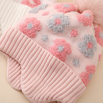 Zimska dječja pletena kapa s cvjetnim uzorkom, zaštita za uši, podstavljena fleeceom, pom-pom
