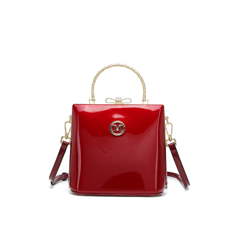 Geantă bucket cu clips, în stil Kelly, material PU, siluetă verticală pătrată, închidere clapetă, căptușeală nylon