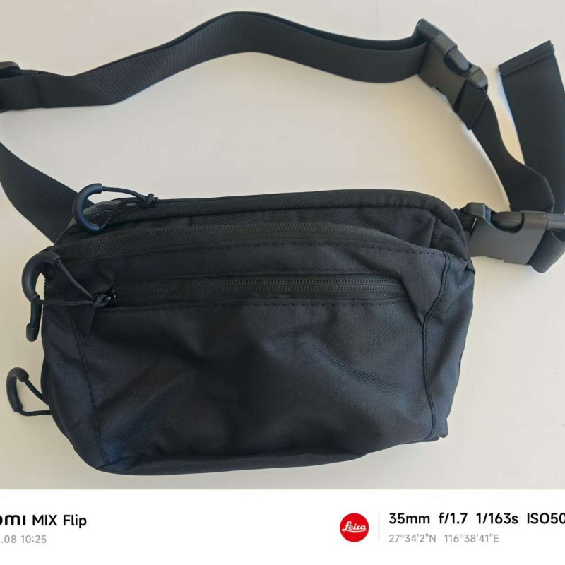 Nylon sport deréktáska; vízálló, ultrakönnyű, bővíthető, kültéri sportokhoz