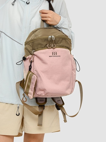 Unisex νάιλον σακίδιο με αστικό μινιμαλιστικό σχέδιο, αδιάβροχο, χωρητικότητα 20–35 λίτρων, με καμπύλες ιμάντες ώμου, κατάλληλο για σχολείο